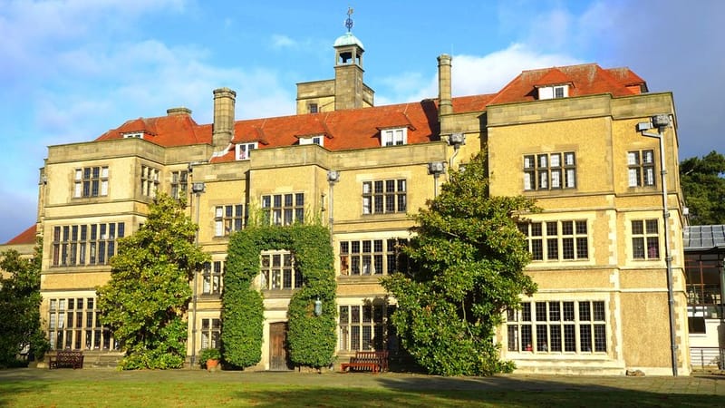 Heat Pump for Stately Home + Large Country House UK 2026