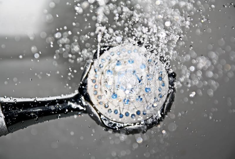 Heat Pump + Shower Temperature Considerations UK 2026