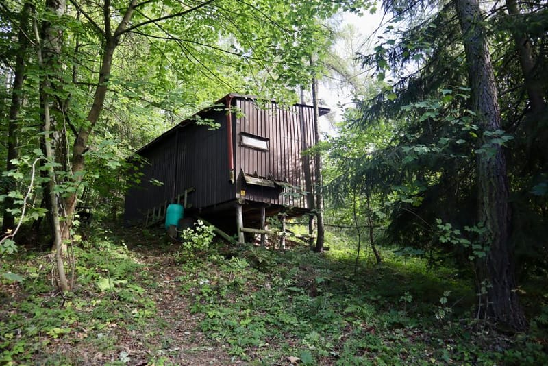 Heat Pump for Off-Grid Leisure Cabin UK 2026