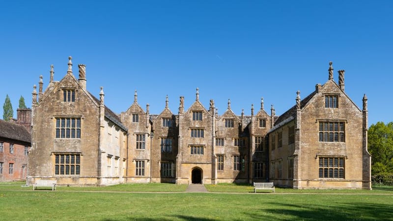 Heat Pump for Listed Buildings UK 2026